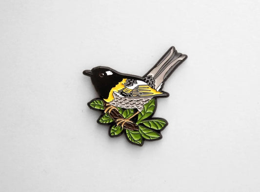Enamel Pin - Hihi
